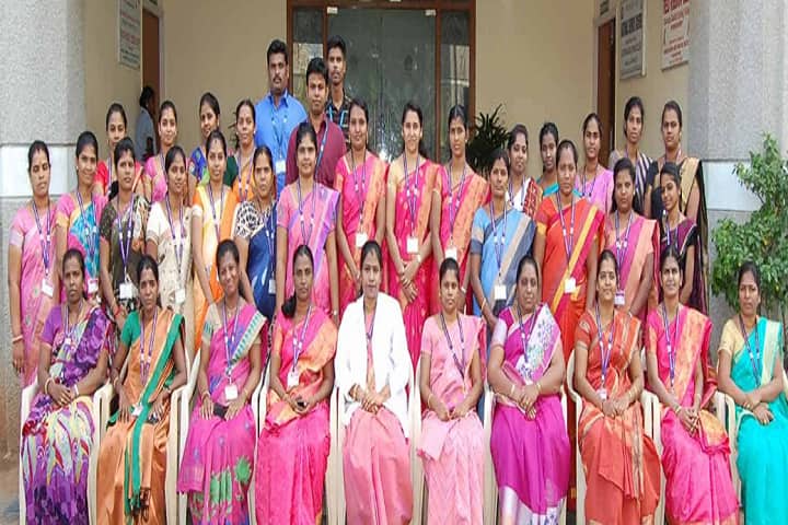 Kasturba Gandhi Nursing College campus in Puducherry, India — photo 5