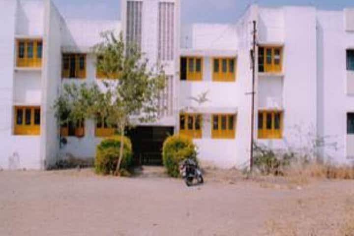 Mahatma Gandhi Vidyamandir's College of Education campus in Malegaon, Maharashtra, India — photo 3