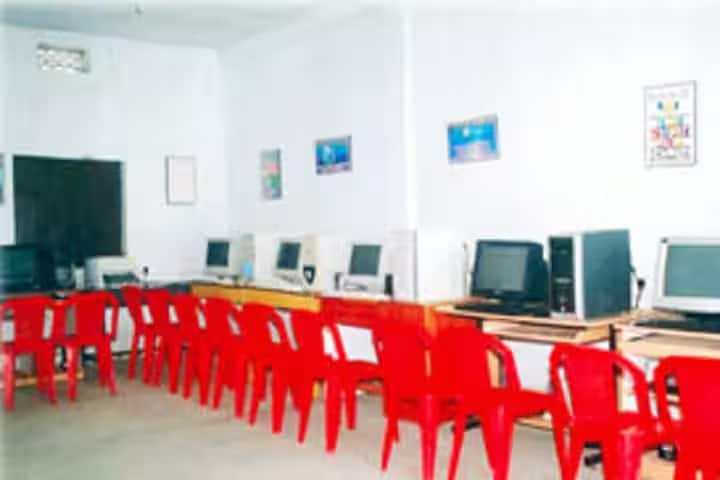 Ravoof and Vazir Khan's Memorial College of Education campus in Srikakulam, Andhra Pradesh, India — photo 4