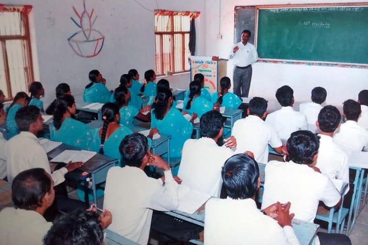 JSP Sanghs BF Yaligar College of Education campus in Munoli, Karnataka, India — photo 6