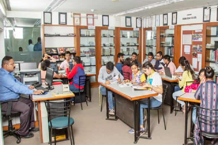 Indian Institute of Gems and Jewellery campus in Mumbai, Maharashtra, India — photo 5