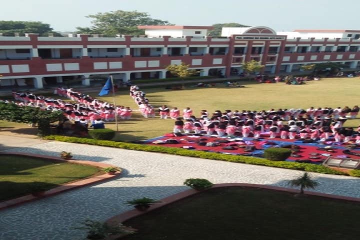 Sadanlal Sanwaldas Khanna Mahila Mahavidyalaya campus in Allahabad, Uttar Pradesh, India — photo 2
