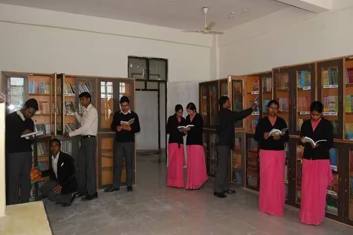 Yashraj Institute of Education campus in Lucknow, Uttar Pradesh, India — photo 3