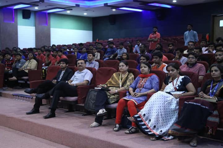 Parul Institute of Technology campus in Limda, Gujarat, India — photo 2