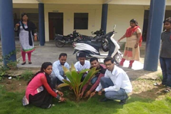 Israji Devi Shikshan Sansthan campus in Allahabad, Uttar Pradesh, India — photo 6