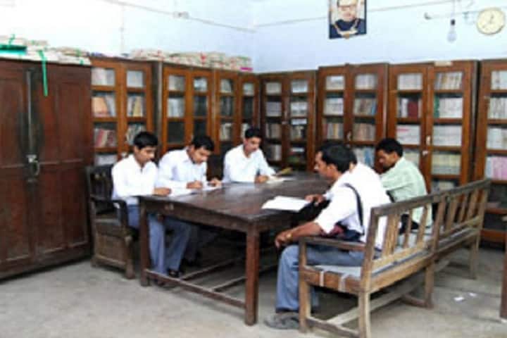 DAV Training College campus in Kanpur, Uttar Pradesh, India — photo 4