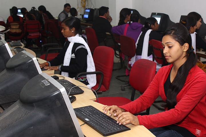 Vijayaraje College of Education campus in Gwalior, Madhya Pradesh, India — photo 2