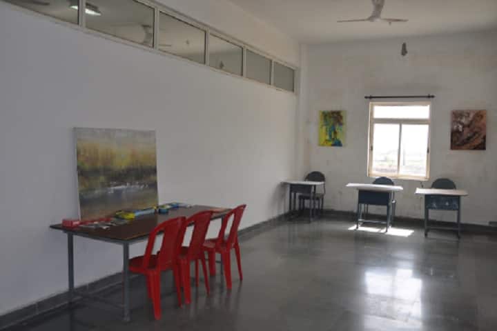 Vijayaraje College of Education campus in Gwalior, Madhya Pradesh, India — photo 4