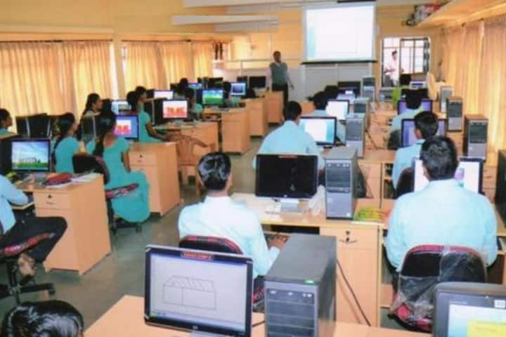 Aadya Shri Nijalingeshwar Shikshan Sansthe's Bharataratna Dr S Radhakrishnan B Ed Mahavidyalay campus in Sankeshwar, Karnataka, India — photo 4