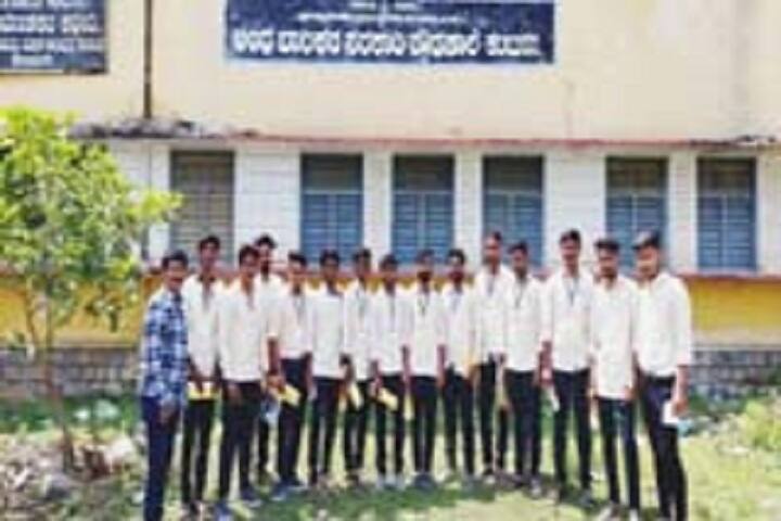 Shree Mahanteshwar Vidya Vardhak Sangh College of Education campus in Afzalpur, Karnataka, India — photo 4