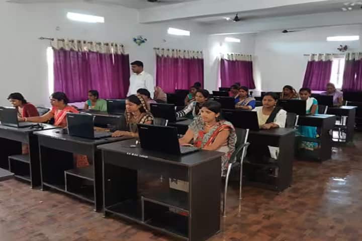 Rajmuni Devi B Ed College campus in Aurangabad, Bihar, India — photo 4