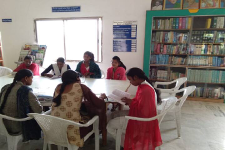 Savitribai Phule Mahila Mahavidyalaya campus in Washim, Maharashtra, India — photo 4