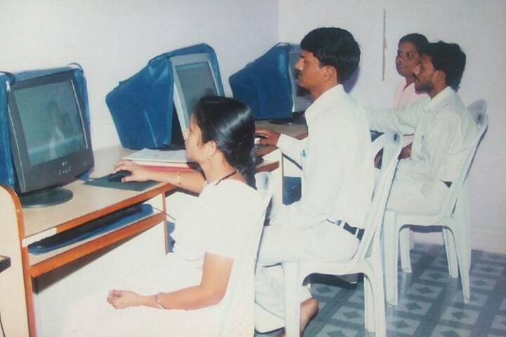 Kadariya College of Education campus in Buldhana, Maharashtra, India — photo 3