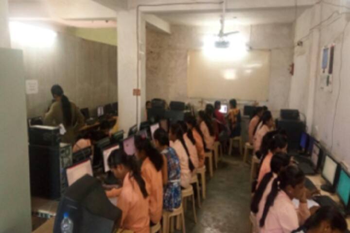 Randhirsingh Bhadoriya Mahavidyalaya campus in Umred, Maharashtra, India — photo 4