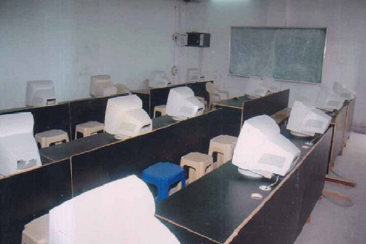 Late Vasantrao Naik College of Physical Education campus in Nagpur, Maharashtra, India — photo 4