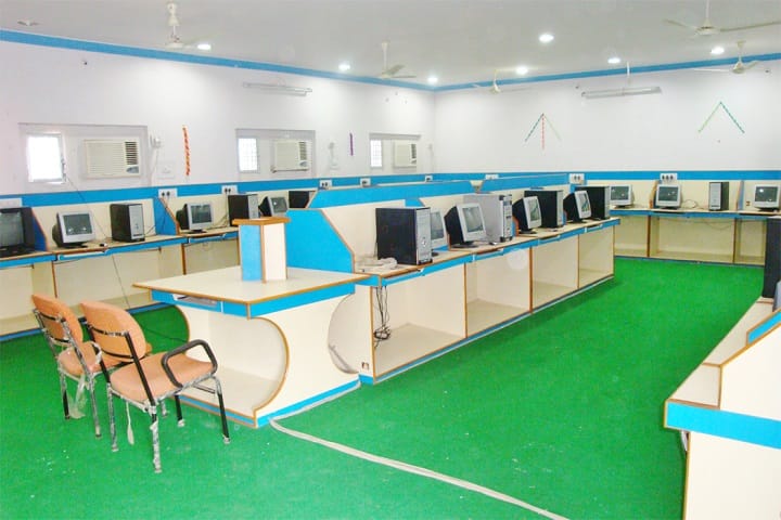 Chetana Shikshan Mahavidyalaya campus in Wardha, Maharashtra, India — photo 4