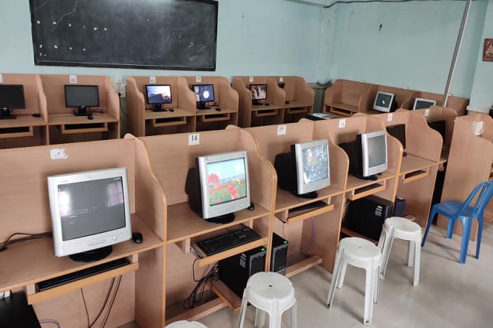Rajajinagar College of Education campus in Bangalore, Karnataka, India — photo 6