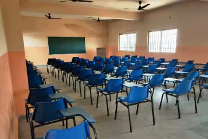 Pratibha College of Education campus in Saraipali, Chhattisgarh, India — photo 2