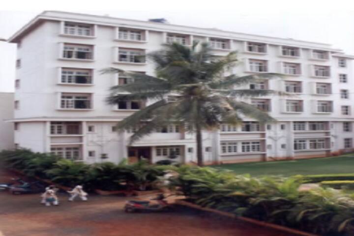 KLE Society's College of Education campus in Belgaum, Karnataka, India — photo 1