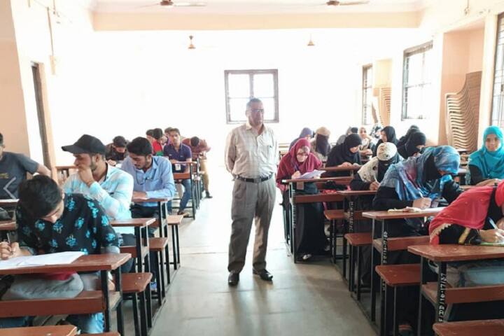 HJ Thim College of Arts and Science campus in Jalgaon, Maharashtra, India — photo 2