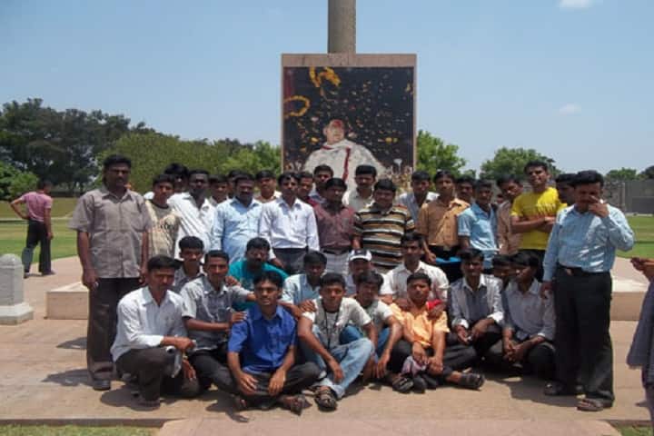 Rajiv Gandhi Education B Ed College campus in Gadag, Karnataka, India — photo 4