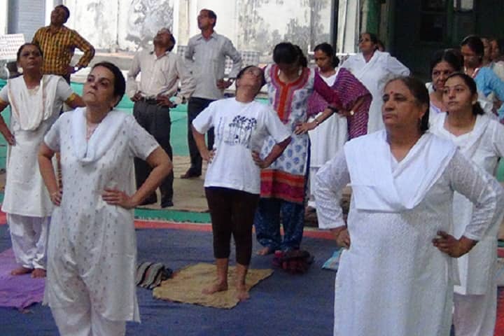 Smt MNK Dalal Education College for Women campus in Ahmedabad, Gujarat, India — photo 2