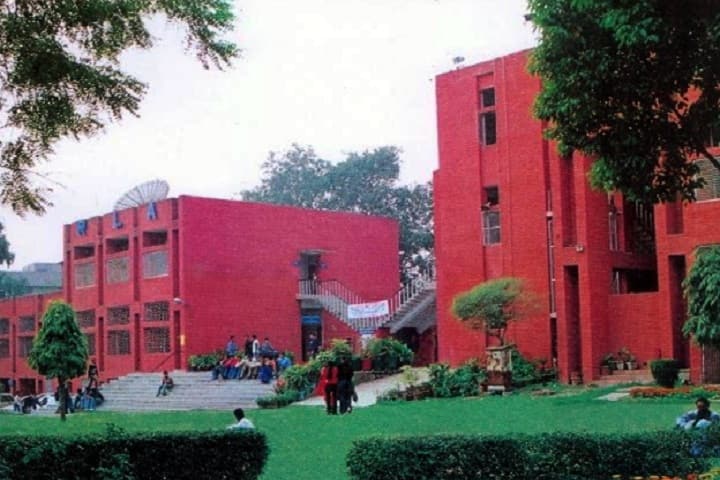 Ram Lal Anand College campus in New Delhi, Delhi, India — photo 2
