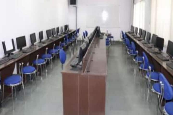 Ram Lal Anand College campus in New Delhi, Delhi, India — photo 6