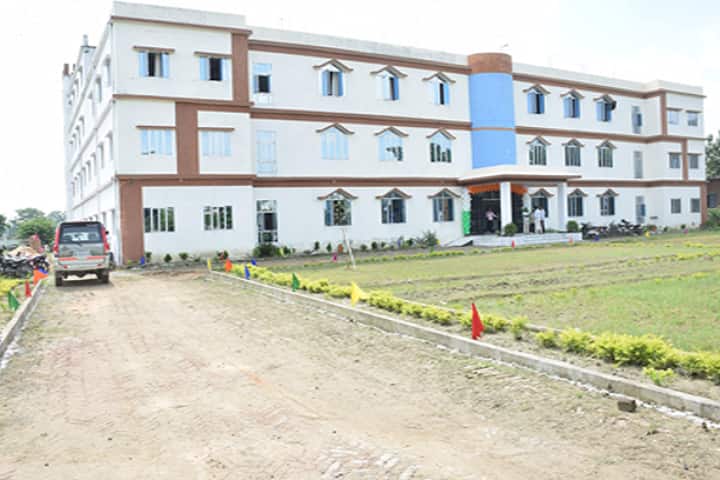 Pratik College of Education campus in Siwan, Bihar, India — photo 1