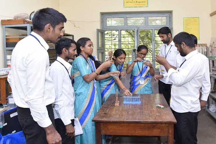 Sree Siddaganga College of Education campus in Tumkur, Karnataka, India — photo 3
