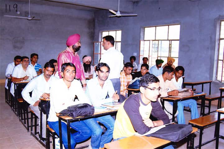 Maa Saraswati College of Pharmacy campus in Azimgarh, Punjab, India — photo 2