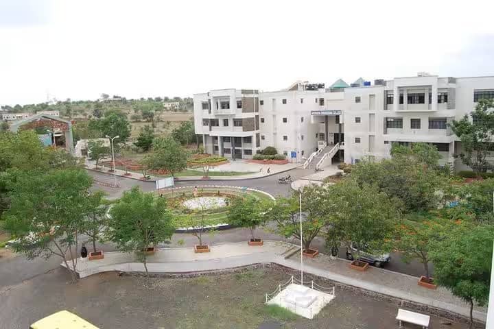 AEC Chikhli campus photo
