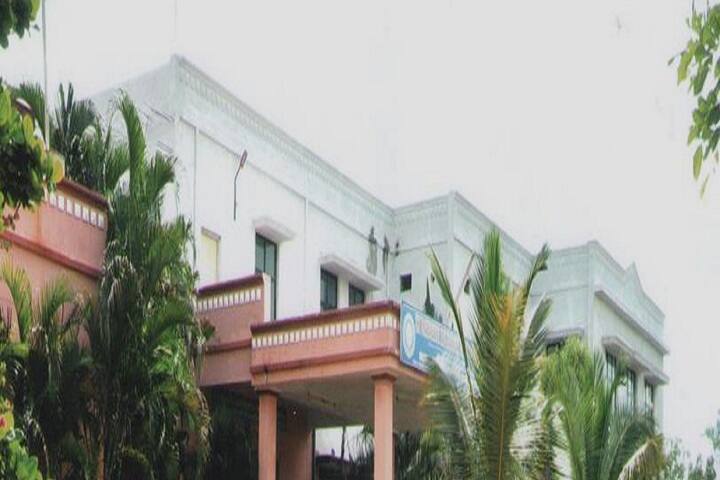 Sri Bramarambika Mallikarjuna Swamy College of Education campus in Kalwakurthy, Telangana, India — photo 1