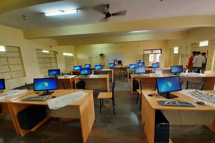 Sri Bramarambika Mallikarjuna Swamy College of Education campus in Kalwakurthy, Telangana, India — photo 3