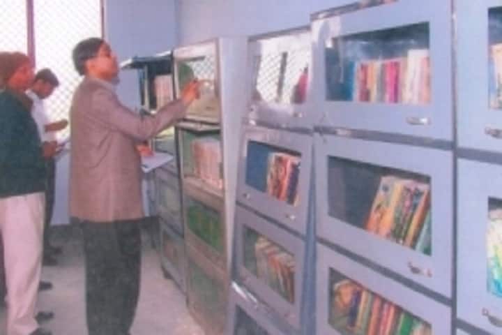 Sri Vimal Nath Shiksha Prashikshan Mahila Mahavidyalaya campus in Sitapur, Uttar Pradesh, India — photo 6