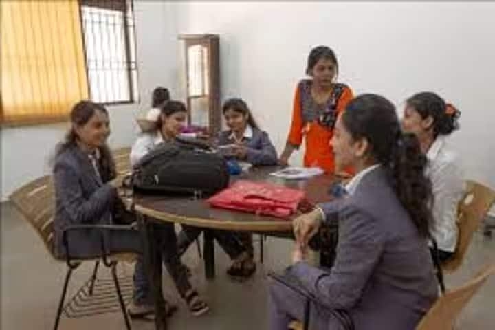 MNM Teacher's Training College campus in Medinipur, West Bengal, India — photo 2