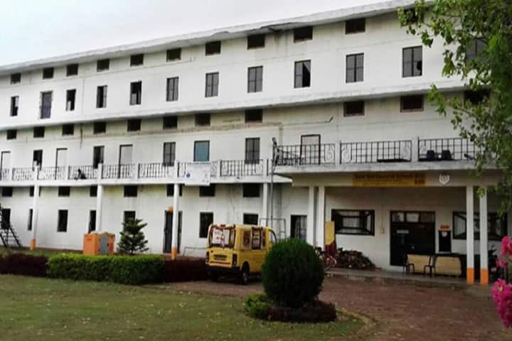 Saint Bilal Convent School campus in Sitapur, Uttar Pradesh, India — photo 1