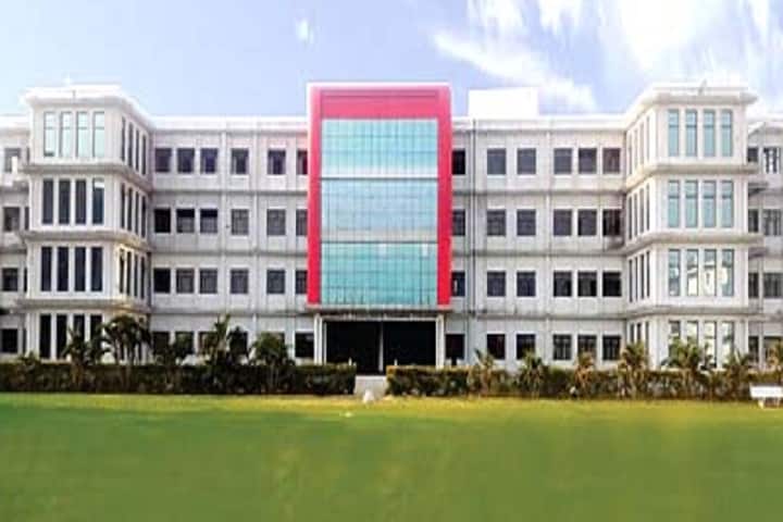 Regency Teachers Training College campus in Sitapur, Uttar Pradesh, India — photo 1