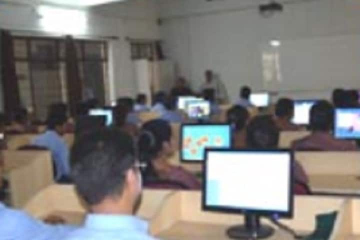 Regency Teachers Training College campus in Sitapur, Uttar Pradesh, India — photo 2