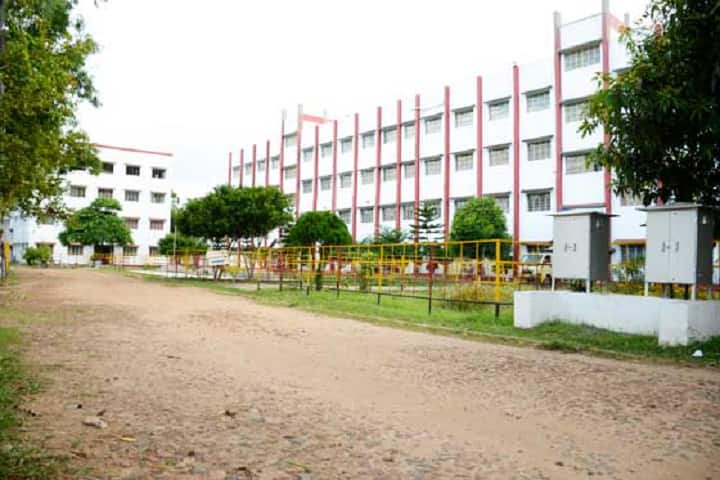 Kingston Teachers Training College campus in North 24 Parganas, West Bengal, India — photo 1
