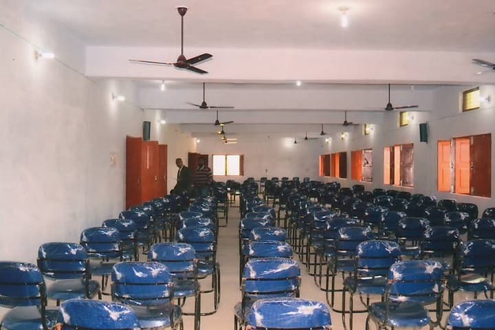 Maa Usha Singh Mahavidyalaya campus in Pratapgarh, Uttar Pradesh, India — photo 2