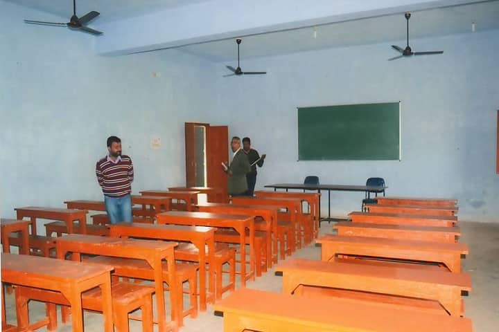 Maa Usha Singh Mahavidyalaya campus in Pratapgarh, Uttar Pradesh, India — photo 3
