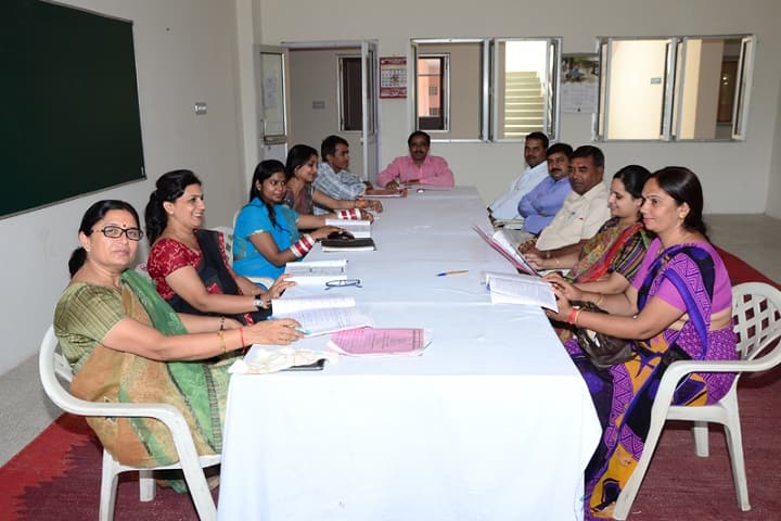 Smt Mahadevi Mahila Teacher Training College campus in Alwar, Rajasthan, India — photo 3