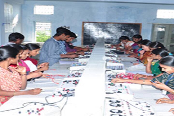 Mathrusree Degree and PG College campus in Nalgonda, Telangana, India — photo 5