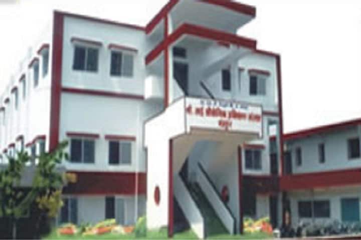 Shri Sai Education College campus in Chandrapur, Maharashtra, India — photo 1