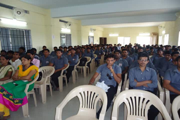 Shri Sai Education College campus in Chandrapur, Maharashtra, India — photo 2