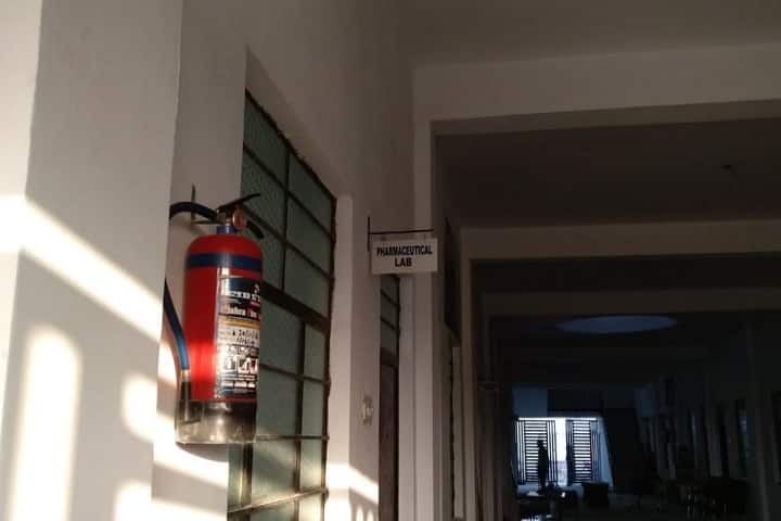 SJ Institute of Pharmacy campus in Kanpur Nagar, Uttar Pradesh, India — photo 1