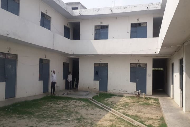 Adarsh Bharti Mahavidyalaya campus in Jaunpur, Uttar Pradesh, India — photo 2