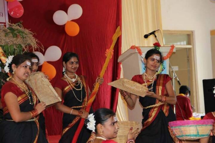 Sri Taralabalu Jagadguru College of Education campus in Haveri, Karnataka, India — photo 5