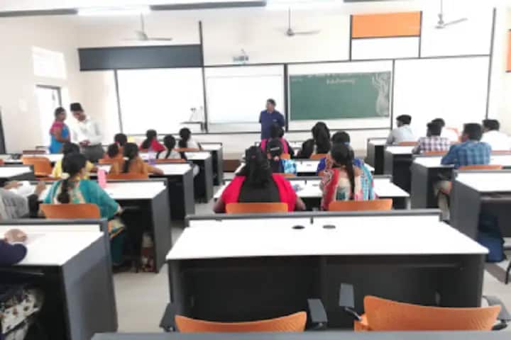 VET Institute of Arts and Science campus in Erode, Tamil Nadu, India — photo 2
